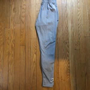 Gym shark leggings